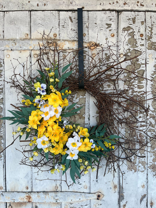 Spring Daffodil Silk Floral Wreath